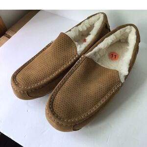 Koolaburra Men's Perforated Tan Loafers